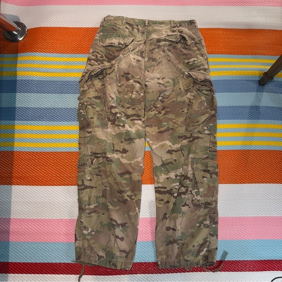 U.S. Army Multicolor Camouflage Cargo Pants Men’s Size Medium - Short - Picture 2 of 5